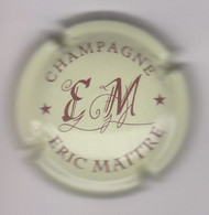 Capsule Champagne MAITRE Eric { N°1 : Crème Et Marron } {S40-21} - Unclassified