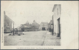 CPA 78 - Les Essarts-le-Roi, La Place De La Pompe - Les Essarts Le Roi