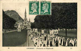 Lourdes * Procession à L'esplanade - Lourdes