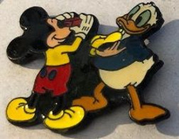 MICKEY MOUSE ET DONALD - SOURIS - CANARD - MAUS - DUCK - WALT DISNEY -         (ROSE) - Celebrities