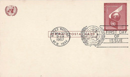 UN New York Briefkaart Met Eerste Dag Stempel 27-May-1957 (1324) - Briefe U. Dokumente