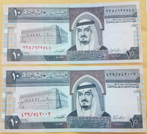 Saudi Arabia 10 Riyals 1983 P-23 C And P-23 D UNC 2 Pieces From A Bundle One Of Each Signature - Saudi-Arabien