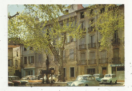 Cp, Automobiles ,Citroen DS , Renault 4 ... 66, CERET ,la Place De La Fontaine,  Voyagée - Voitures De Tourisme