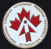 70774- Pin's.Astronautes.Anada.USA.Espace.Fusée.Satellite. - Spazio