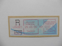 Vignettes D'affranchissement > 1985 Papier « Carrier » Villejuif Principal  Recommandé AR - 1985 Papier « Carrier »