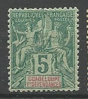 GUADELOUPE  N° 30 NEUF* LEGERE TRACE DE CHARNIERE / MH - Unused Stamps
