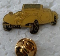 Pin's - Automobiles - Citroën - Traction Cabriolet 1936 - Crème - Sans Inscription An Verso - - Citroën