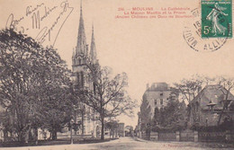 03, Moulins, Vue Sur La Cathédrale, La Maison Mantin Et La Prison, Ancien Château Des Ducs De Bourbon, Signée - Moulins