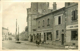 Revigny Sur Ornain * Carte Photo * Salon De Coiffure Coiffeur " Au Petit Louvre " * Commerce Magasin Louis KLEBER - Revigny Sur Ornain