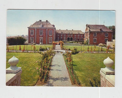 LE CHATEAU D'AIGREMONT - VUE LATERALE DU CHATEAU LES DEPENDANCES ET LA CHAPELLE - Flémalle