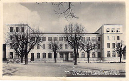01 - OYONNAX : Ecole Nationale Des Matières  - CPSM Photo Noir Blanc Format CPA 1949 - Ain - Oyonnax