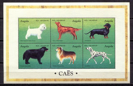 Angola 1998 / Dogs MNH Perros Chiens Hunde / Hg34  36-29 - Cani