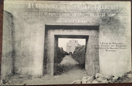 Cpa, Verdun, L'entrée Du Monument De La Tranchée Des Baïonnettes (Meuse 55), Non écrite, éd HS Verdun - Monuments Aux Morts