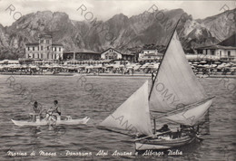 CARTOLINA  MARINA DI MASSA,TOSCANA,PANORAMA ALPI APUANE E ALBERGO ITALIA,MARE,SOLE,VACANZA,LUNGOMARE,VIAGGIATA 1954 - Massa