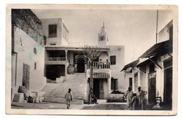 Tunisie -- SIDI BOU SAID -- 1941 --La Place Principale  (animée).......................à  Saisir - Tunisie