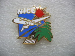 Pin's Aéroport De NICE - Avions