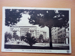 Fès. Le Grand Immeuble De L'Urbaine, Place Lyautey (7120) - Fez (Fès)