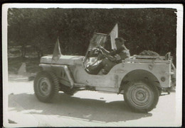 Photo 8,5 X 6 Cm - C1947 - Jeep Militaire - Voir Scan - War, Military