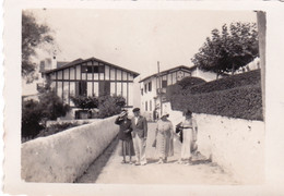 Photo 4.5 X 6.5 -  BIDART -  Dans Le Village  - Aout 1934 - Places