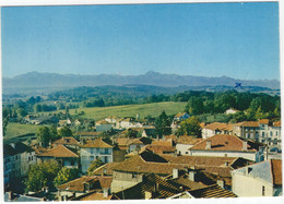 Castelnau-Magnoac - Vue Sur Les Pyrénées - (65) - Castelnau Magnoac