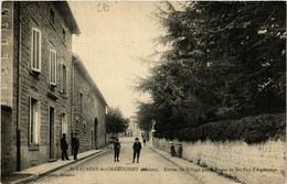 CPA St-LAURENT-de-CHAMOUSSET - Entrée Du Village (572866) - Saint-Laurent-de-Chamousset