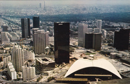 LE QUARTIER DE LA DEFENSE - La Defense