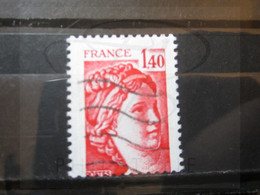 VEND BEAU TIMBRE DE FRANCE N° 2102 , PIQUAGE DECALE !!! - Oblitérés