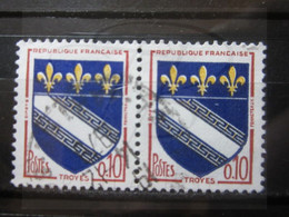 VEND BEAUX TIMBRES DE FRANCE N° 1353 EN PAIRE , JAUNE QUASI INEXISTANT DANS LA PARTIE INFERIEURE !!! - Oblitérés