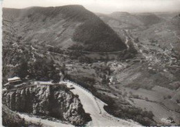 Cpsm 10x15. Vue Aérienne (01) CERDON (779 H) Sur La Nle 84 Lyon-Genève, Future Route Tunnel Du Mont Blanc.  LE BELVEDERE - Non Classés