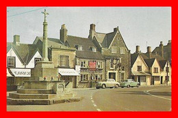 CPSM/pf  OLD SODBURY (Angleterre)  The Cross And Old Houses, Chipping Sodbury...M834 - Gloucester