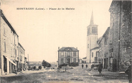 42-MONTAGNY- PLACE DE LA MAIRIE - Roanne