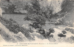 Fontaine De Vaucluse        84         La Fontaine Haute    (voir Scan) - Andere & Zonder Classificatie