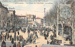 Avignon       84        La Place De L'Horloge    Couleur    (voir Scan) - Avignon