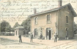 CPA FRANCE 76 "Le Grand Quevilly, La Gare" - Le Grand-Quevilly