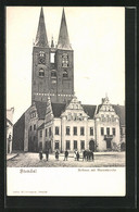 AK Stendal, Rathaus Mit Marienkirche Und Kindern - Stendal