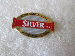 PIN'S     SILVER  BIERE SANS ALCOOL   Zamak - Bière