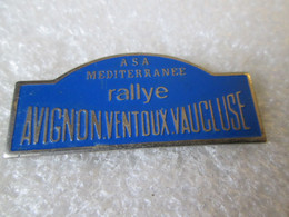 PIN'S    RALLYE  AVIGNON VENTOUX VAUCLUSE - Rallye