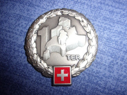 Insigne De Béret Armée Suisse - 1ére Division Territoriale ? - 1 TER - Casques & Coiffures