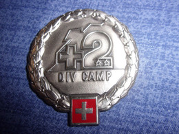Insigne De Béret Armée Suisse - 2éme Division Territoriale - 2 DIV CAMP - Casques & Coiffures