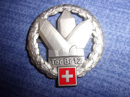 Insigne De Béret Armée Suisse - 12éme Brigade Territoriale - Casques & Coiffures