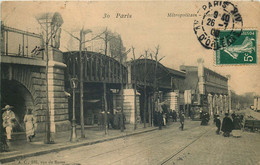 PARIS  METROPOLITAIN  Jonction Barbes - Transport Urbain En Surface