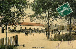 Auch * Vue Sur La Gare * Attelage * Cpa Toilée Colorisée - Auch