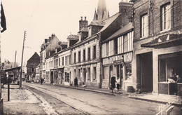 76 Yerville. La Grande  Rue - Yerville