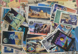 Motives 100 Different Apollo Space Stamps - Collezioni