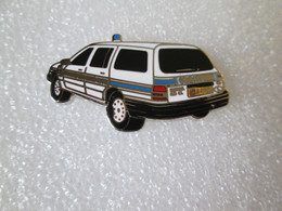 PIN'S FORD SIERRA 2.0 CL BREAK GENDARMERIE LUXEMBOURG Email Grand Feu DEHA - Ford