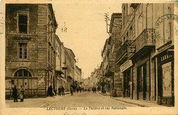 Lectoure * Le Théâtre Et Rue Nationale * Commerces Magasins - Lectoure