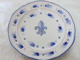 Assiette Motif Fleur De Lys - Henriot - Quimper/Henriot (FRA)