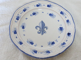 Assiette Motif Fleur De Lys - Henriot - Quimper/Henriot (FRA)