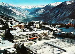 ►     CPSM  Patinoire Ice Rink Suisse Montana Station Vue Aérienne - Pattinaggio Artistico
