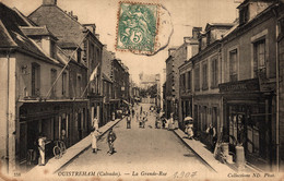 N°534 K -cpa Ouistreham -la Grande Rue- - Ouistreham